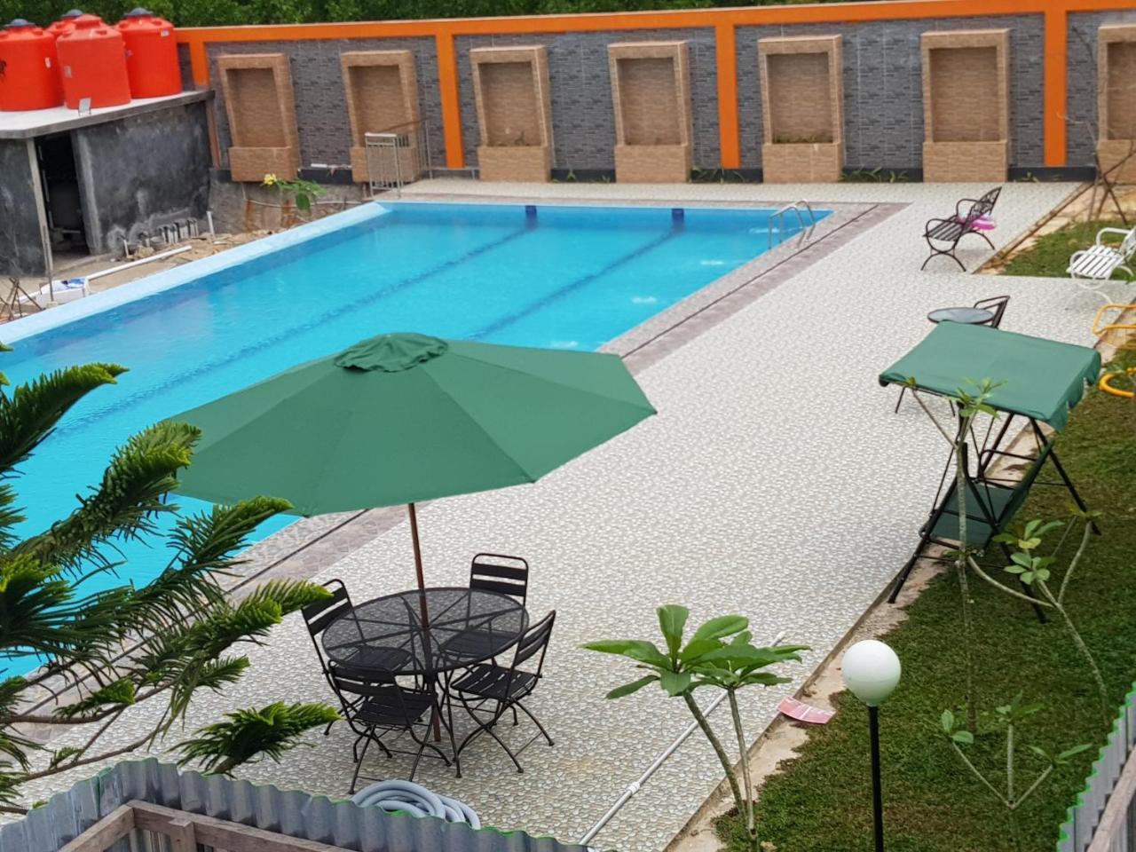 Fortune Front One Hotel Kendari Eksteriør billede
